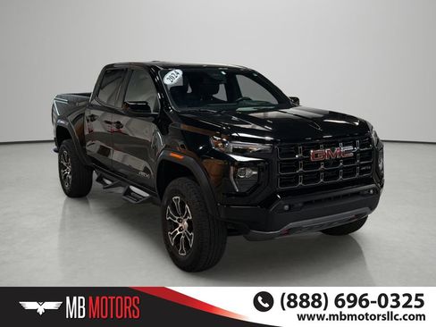 Used 2024 GMC Canyon AT4 w/ AT4 Premium Package AWD/4WD image 6