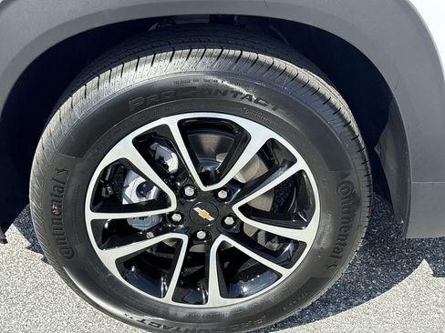New 2026 Chevrolet TrailBlazer LT w/ Convenience Package FWD image 31