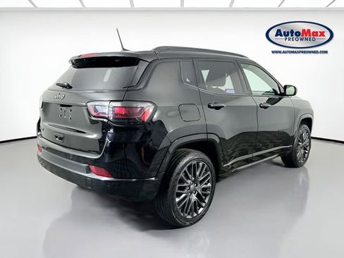 Used 2024 Jeep Compass Limited w/ High Altitude Package image 2