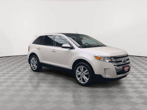 Used 2014 Ford Edge Limited w/ Equipment Group 301A AWD/4WD image 37