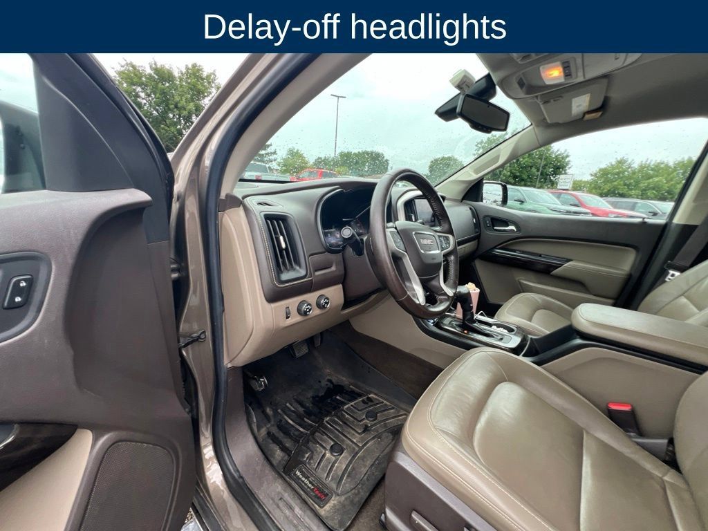 Used 2015 GMC Canyon SLT AWD/4WD image 17