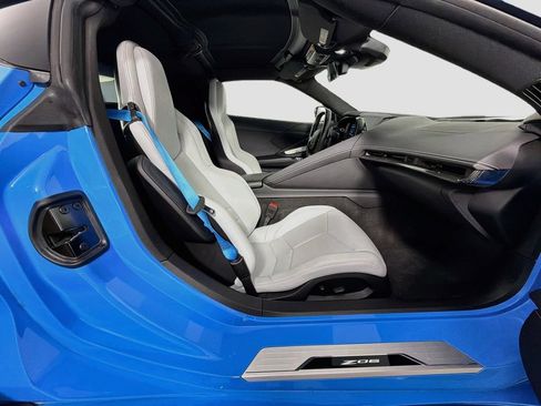 Used 2025 Chevrolet Corvette Z06 RWD image 26
