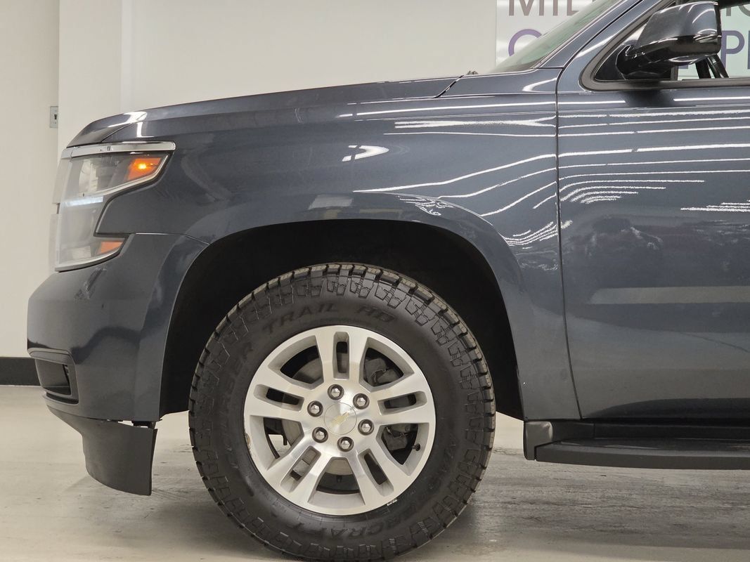 Used 2019 Chevrolet Suburban LT AWD/4WD image 44