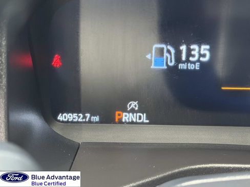 Used 2025 Ford Explorer Platinum RWD image 2
