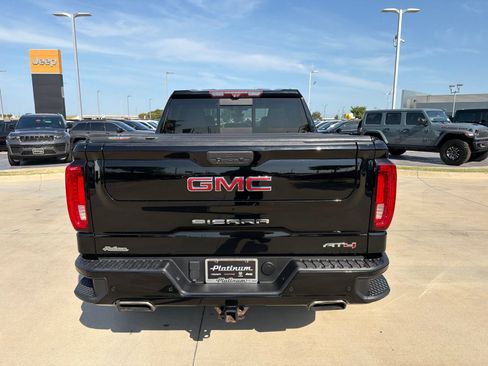 Used 2020 GMC Sierra 1500 AT4 w/ AT4 Premium Package AWD/4WD image 4