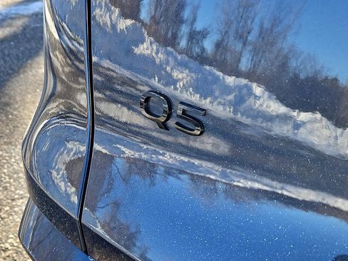 Certified 2025 Audi Q5 Premium w/ Convenience Package AWD/4WD image 12