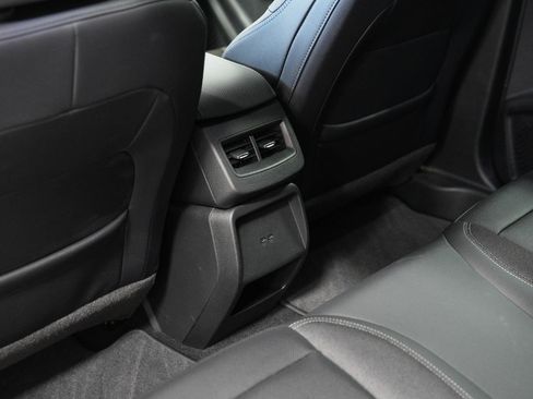 Used 2025 Chevrolet Equinox EV LT w/ Convenience Package image 21