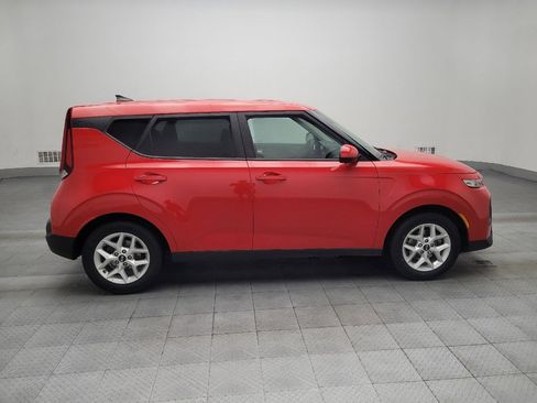 Used 2020 Kia Soul S image 11