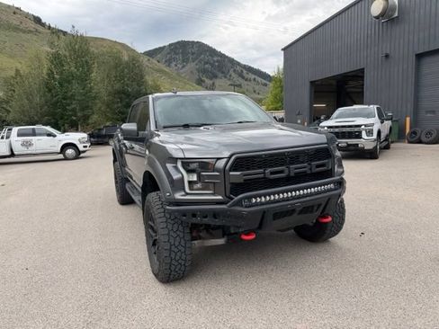 Used 2019 Ford F150 Raptor w/ Equipment Group 802A Luxury AWD/4WD image 6