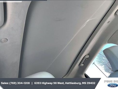 Used 2022 Lincoln Nautilus Black Label w/ Class II Trailer Tow Package image 16