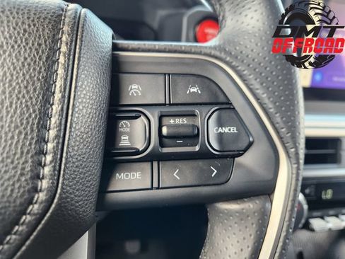 Certified 2025 Toyota 4Runner TRD Off-Road AWD/4WD image 30