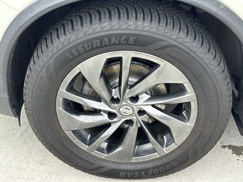 Used 2016 Nissan Rogue SL w/ SL Premium Package AWD/4WD image 11