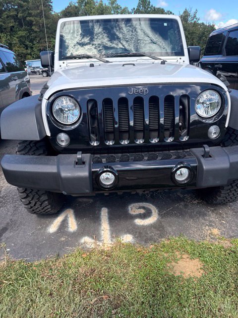 Used 2017 Jeep Wrangler Sport AWD/4WD image 2