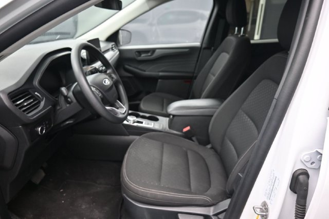 Used 2025 Ford Escape Active AWD/4WD image 17