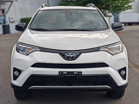 Used 2018 Toyota RAV4 SE w/ Power Extra Value Package AWD/4WD image 2