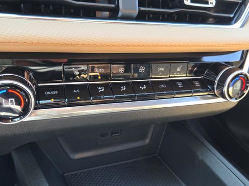 New 2026 Chevrolet Equinox ACTIV image 23