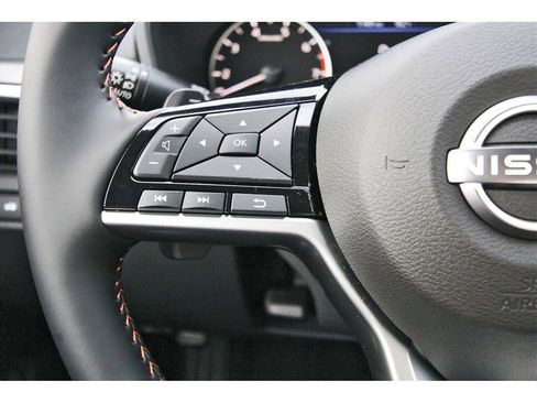 New 2025 Nissan Altima 2.5 SR image 15