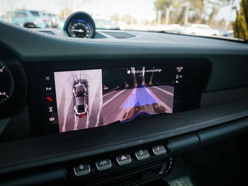 Used 2024 Porsche 911 Carrera GTS image 24