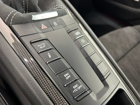 Certified 2020 Porsche 718 Cayman GT4 RWD image 20