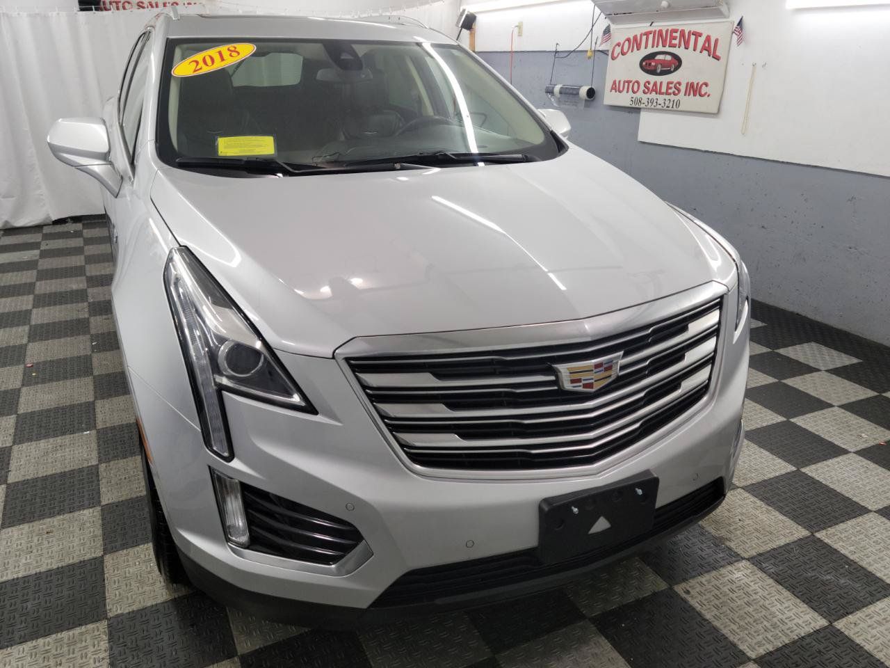 Used 2018 Cadillac XT5 Luxury w/ Driver Awareness Package AWD/4WD image 10