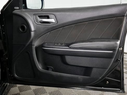 Used 2016 Dodge Charger R/T Scat Pack image 33