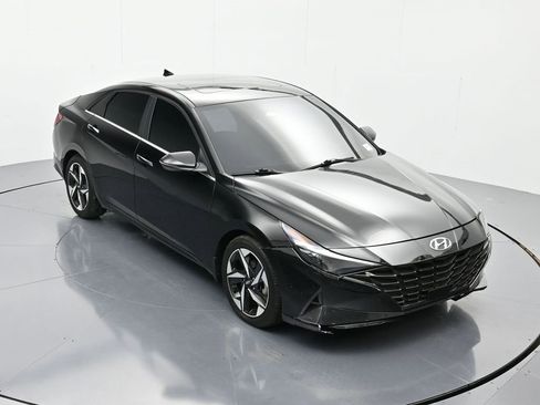 Used 2023 Hyundai Elantra Limited image 30