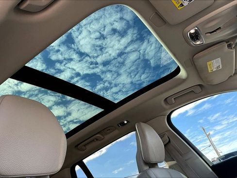 Used 2022 Volvo XC90 T8 Inscription Expression image 17