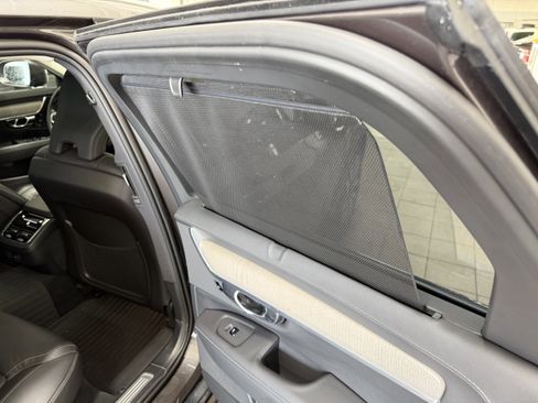 Used 2025 Volvo V90 B6 Cross Country Ultra w/ Protection Package Premier AWD/4WD image 31
