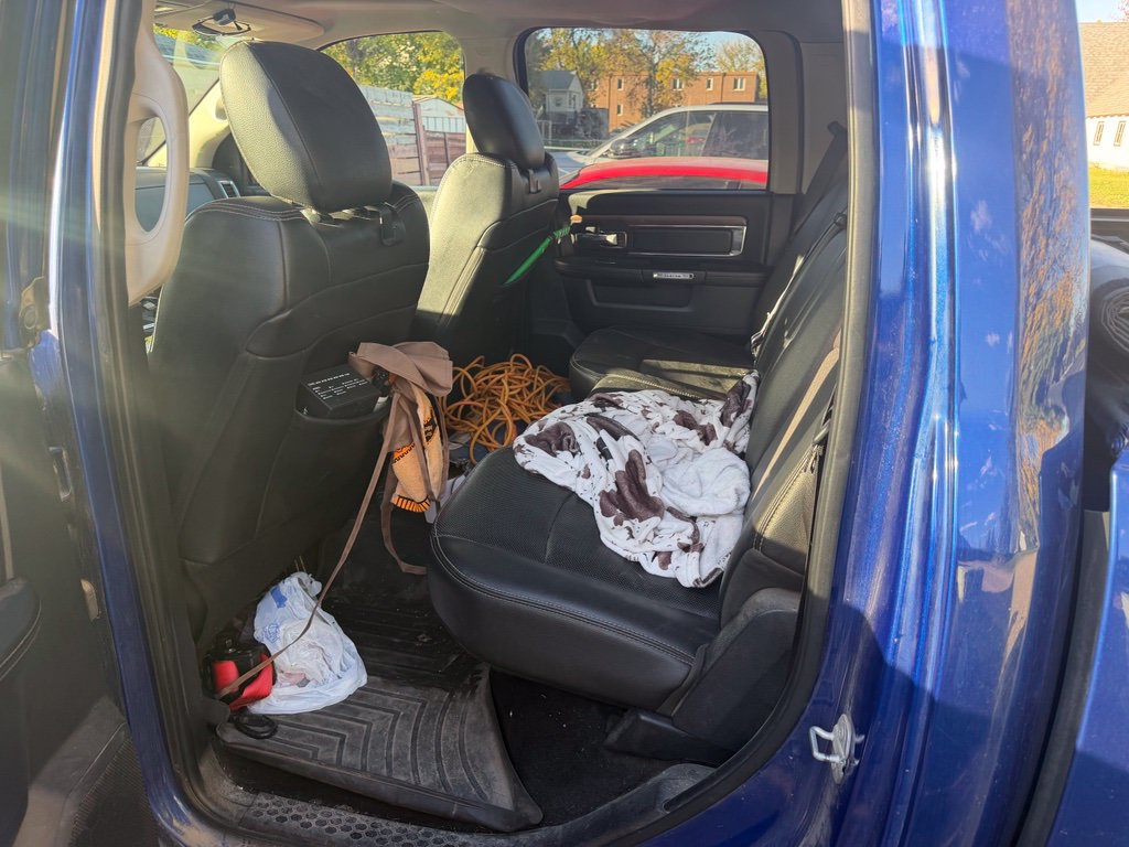Used 2015 RAM 1500 Laramie w/ Convenience Group AWD/4WD image 12