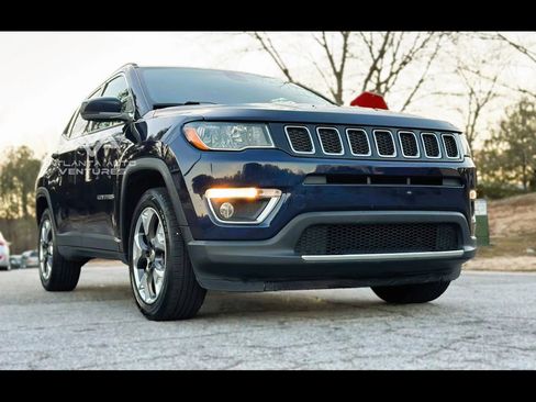 Used 2018 Jeep Compass Limited w/ Navigation Group image 9
