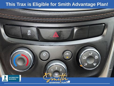 Used 2019 Chevrolet Trax LT w/ LT Convenience Package AWD/4WD image 16