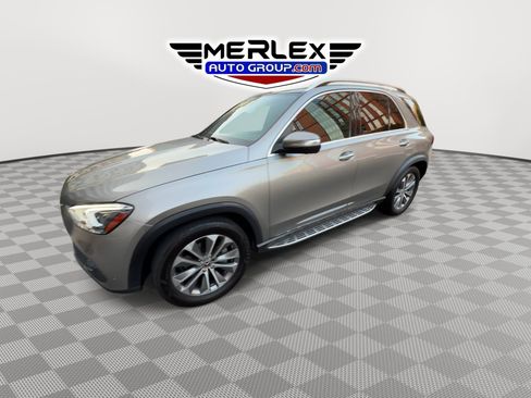 Used 2020 Mercedes-Benz GLE 350 4MATIC w/ 3rd Row Seat Package image 4