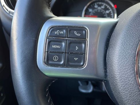 Used 2017 Jeep Wrangler Rubicon AWD/4WD image 27