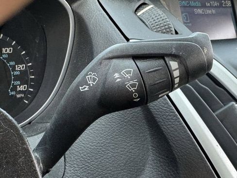 Used 2014 Ford Focus SE FWD image 20