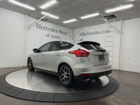 Used 2018 Ford Focus SEL FWD image 5