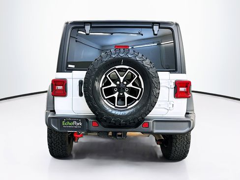 Used 2025 Jeep Wrangler Unlimited Rubicon image 7