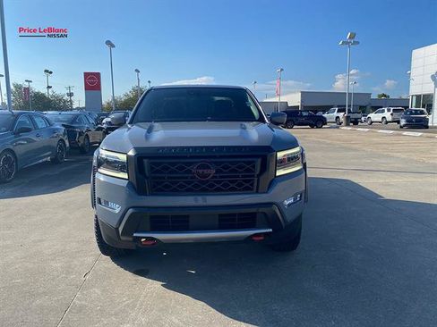 Used 2024 Nissan Frontier Pro-X RWD image 2