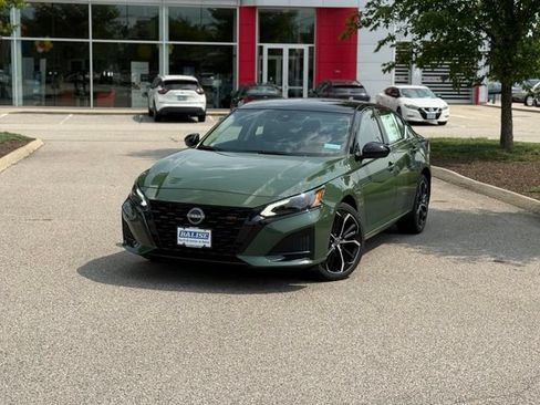 New 2026 Nissan Altima 2.5 SR AWD/4WD image 9