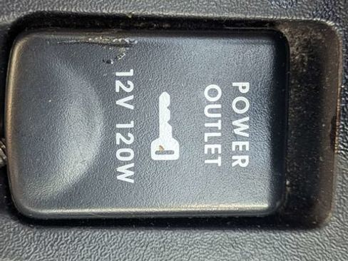 Used 2005 Mitsubishi Galant SE FWD image 21