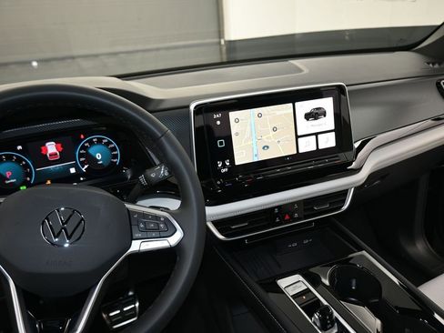 New 2026 Volkswagen Atlas Cross Sport SEL Premium R-Line AWD/4WD image 37