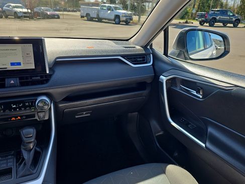 Certified 2024 Toyota RAV4 XLE image 21