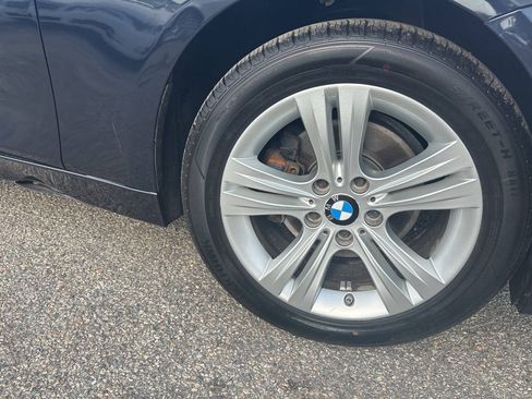 Used 2017 BMW 330i xDrive Sedan AWD/4WD image 10