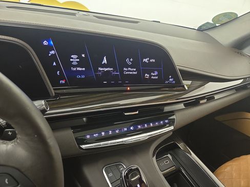 Certified 2022 Cadillac Escalade Sport w/ Touring Package image 24