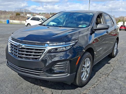 Certified 2023 Chevrolet Equinox LS w/ LS Convenience Package image 3