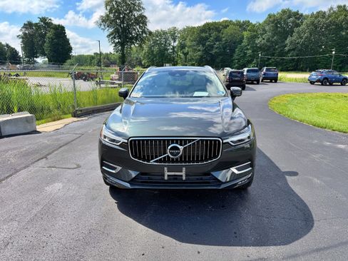 Used 2018 Volvo XC60 T6 Inscription w/ Luxury Seat Package AWD/4WD image 4