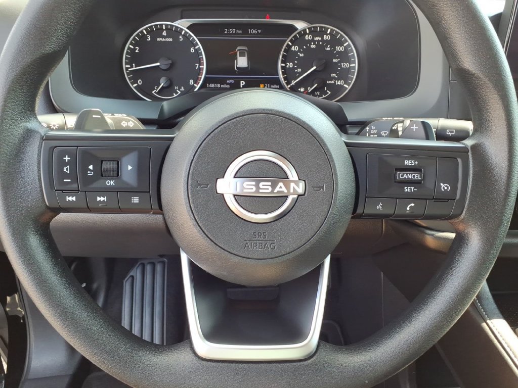 Used 2025 Nissan Pathfinder S AWD/4WD image 7