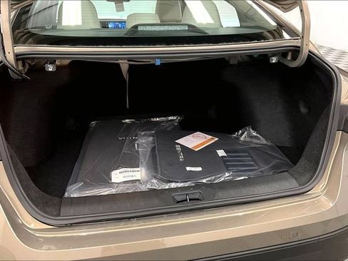 New 2026 Nissan Sentra SL w/ Floor Mat Package FWD image 42