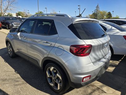 Used 2025 Hyundai Venue SEL