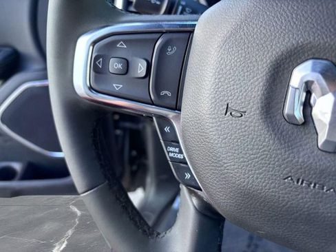 Used 2026 RAM 1500 Laramie AWD/4WD image 17