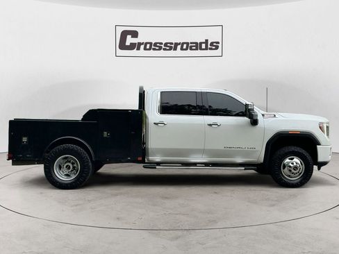 Used 2022 GMC Sierra 3500 Denali AWD/4WD image 6